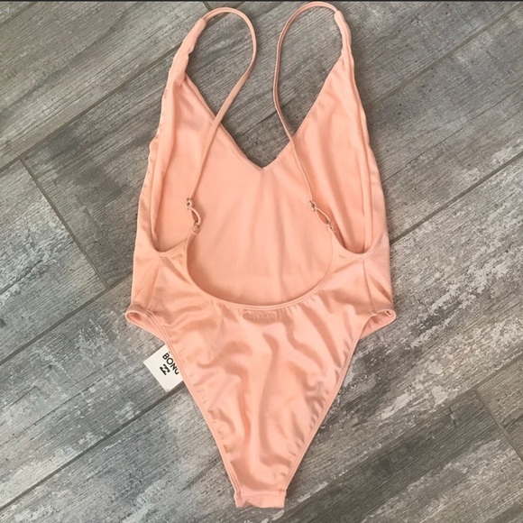 NWT Billabong “Back When” One piece Suit, Sz M - Picture 7 of 7